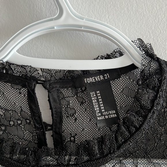 Forever 21 Black Lace Detail Long Sleeve Top - Picture 3 of 6
